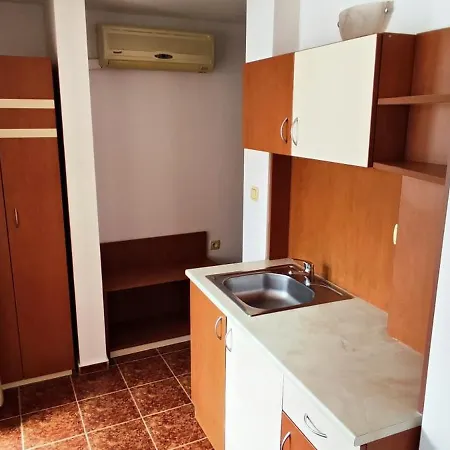 бреза Hostel Sluneční pobřeží
