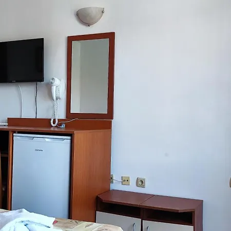 бреза Hostal *