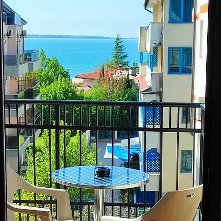 бреза Hostel Slantschew brjag
