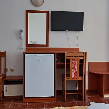Hostel бреза *